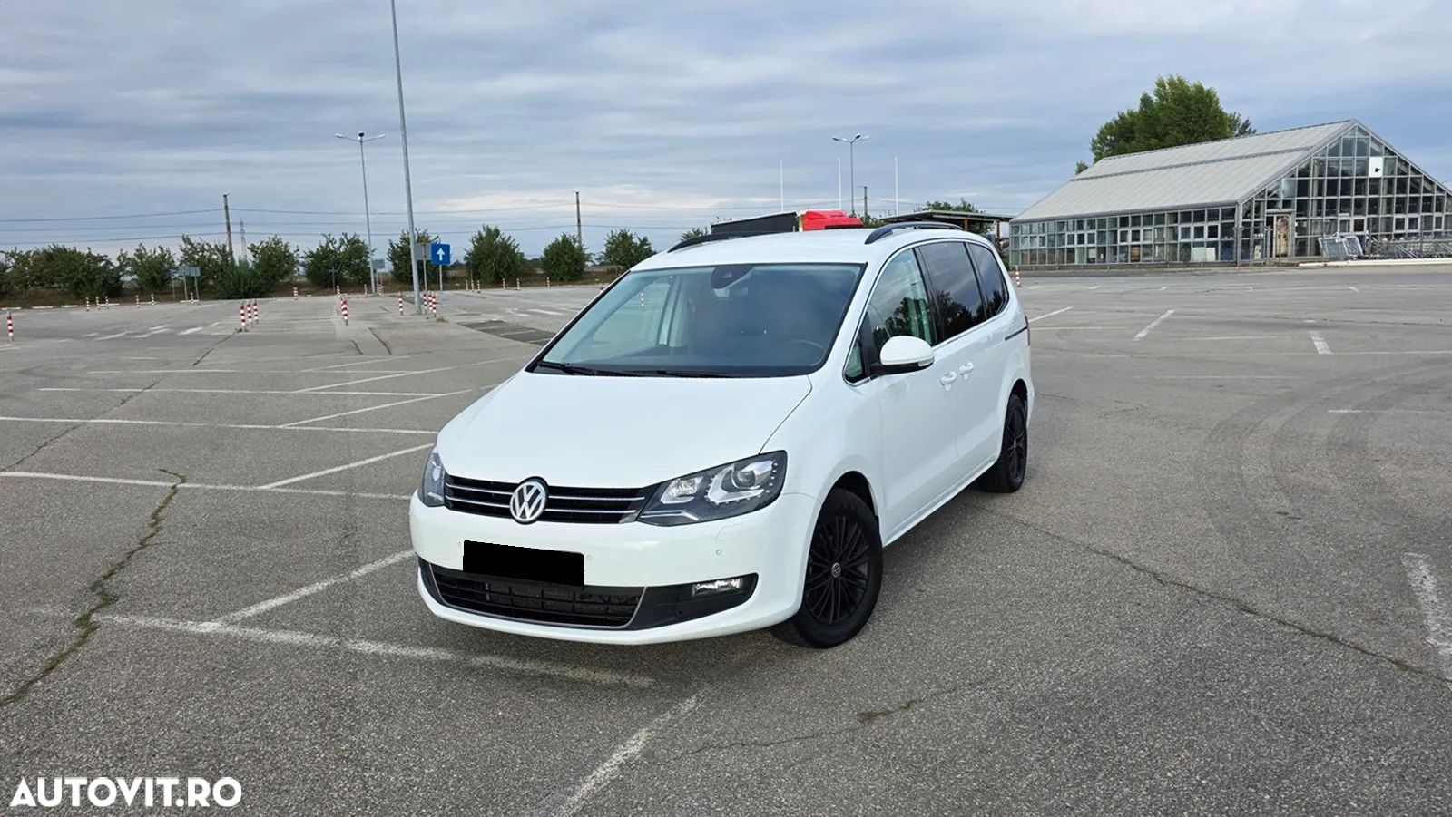 Volkswagen Sharan - 1
