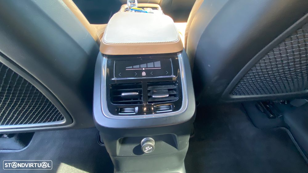 Volvo XC 90 2.0 T8 PHEV Inscription AWD - 26