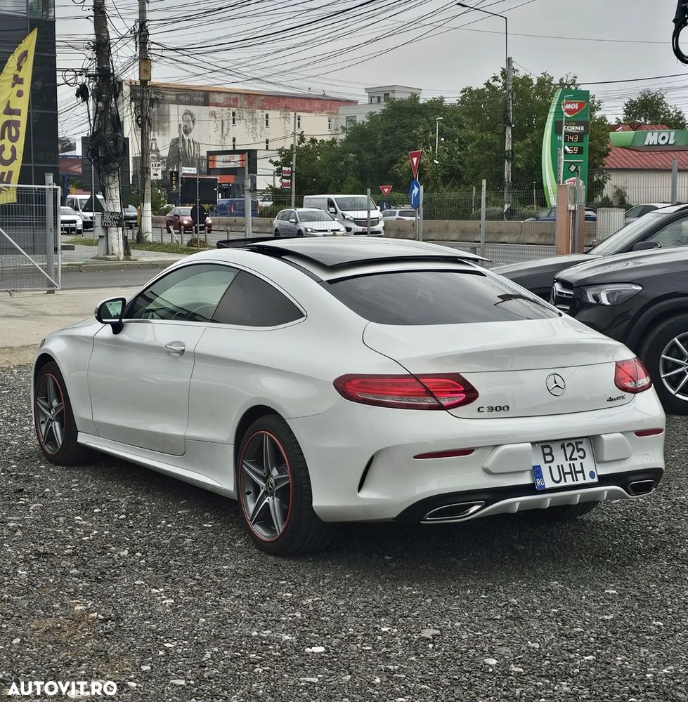Mercedes-Benz C 300 Coupe 9G-TRONIC AMG Line - 3