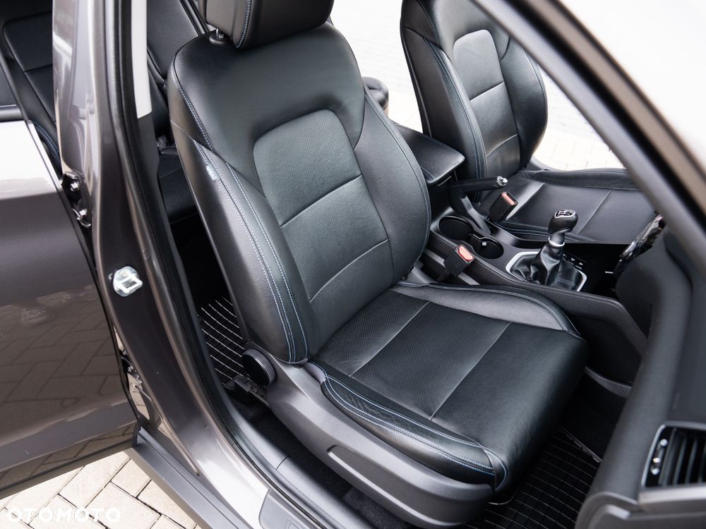 Hyundai Tucson 1.7 CRDI BlueDrive Style 2WD - 26