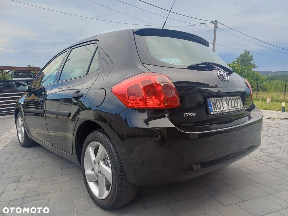 Toyota Auris 1.4 D-4D Terra - 9