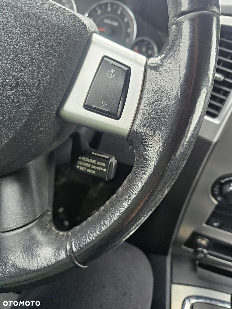 Jeep Grand Cherokee - 11