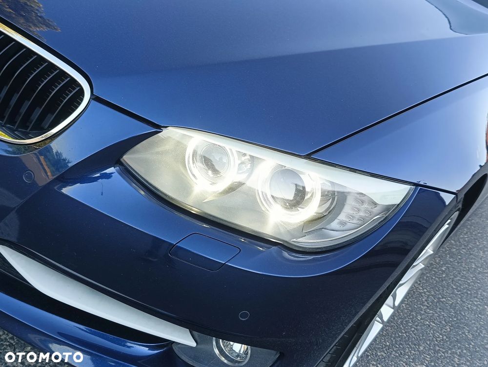 BMW Seria 3 320d Efficient Dynamic Edition Luxury Line - 32