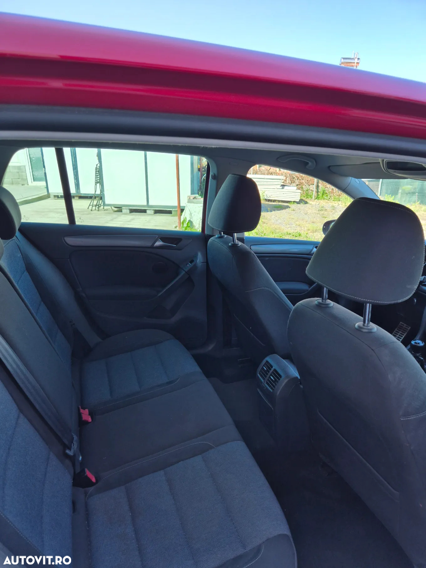 Volkswagen Golf - 6
