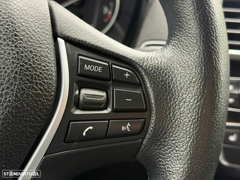 BMW 118 i Sport Line - 16