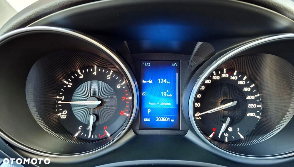 Toyota Avensis 1.8 Premium MS - 10