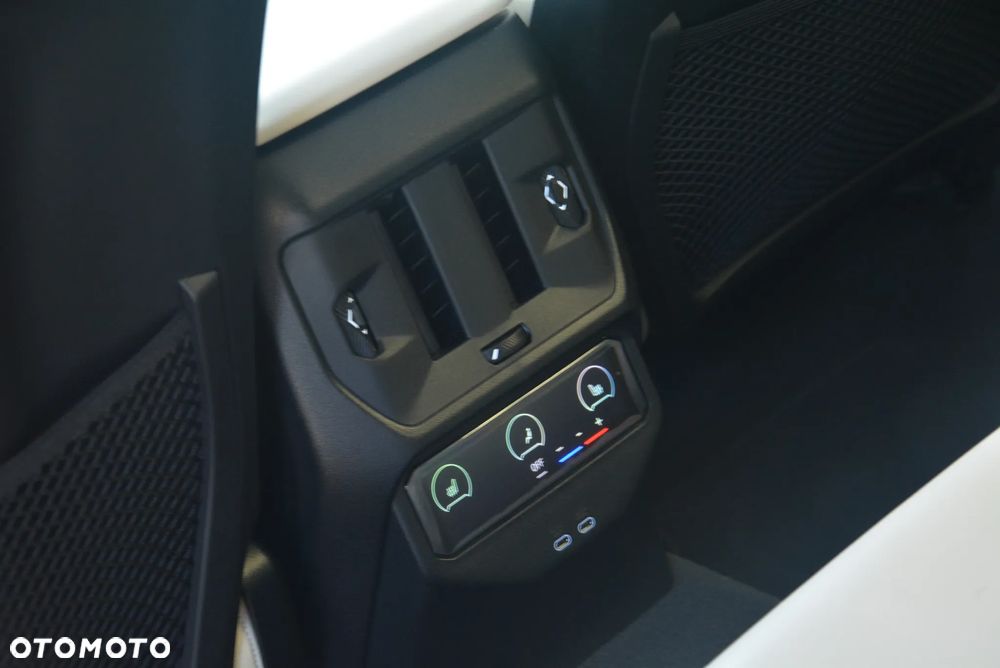 BMW X3 xDrive20 mHEV - 16