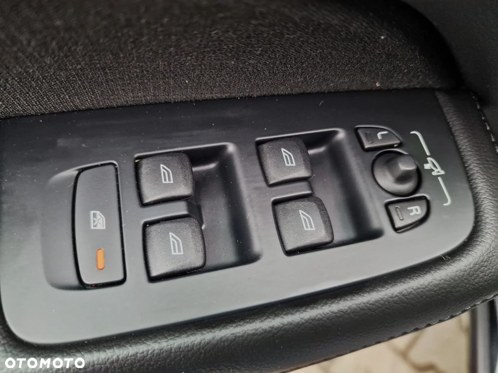 Volvo V60 B3 B Geartronic Momentum Pro - 35