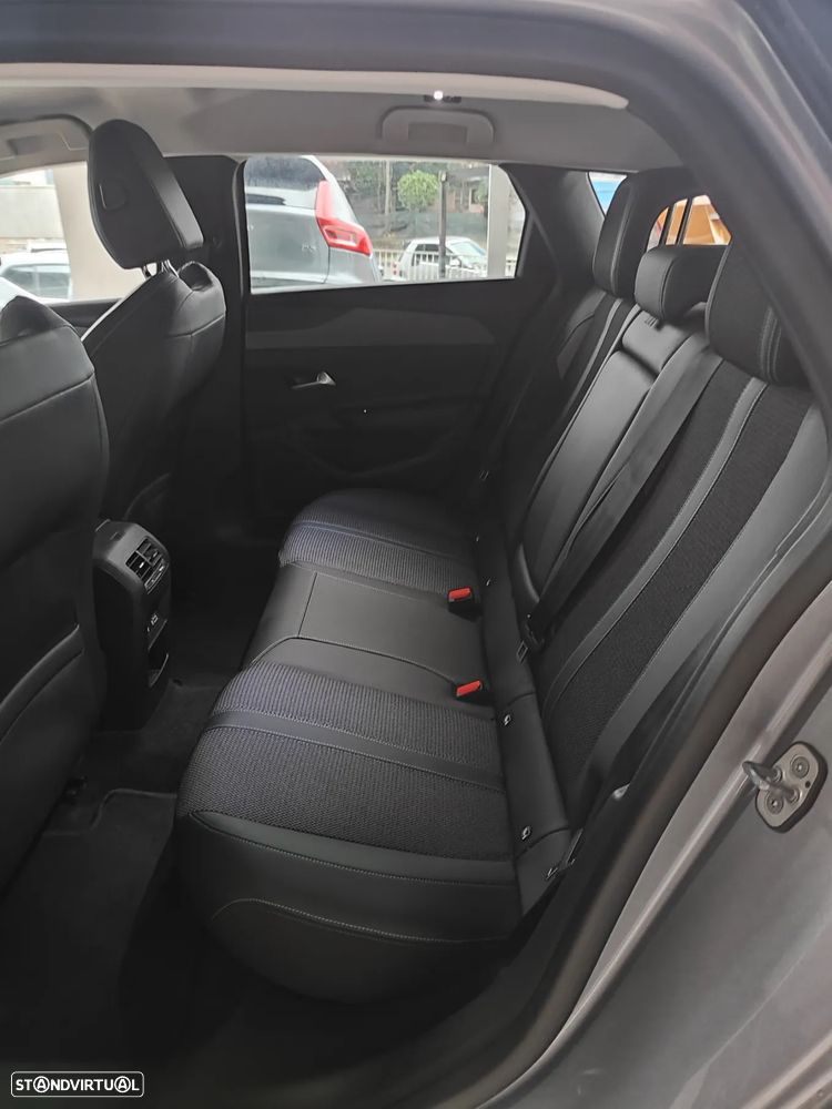 Peugeot 308 SW 1.2 PureTech Allure Full LED EAT8 - 14