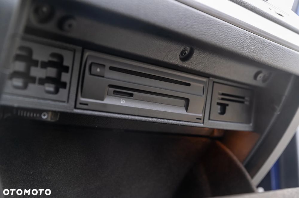 Volkswagen Golf - 37