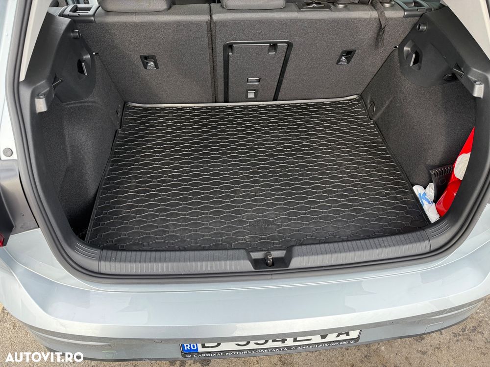 Volkswagen Golf 1.5 eTSI DSG MHEV Life - 19