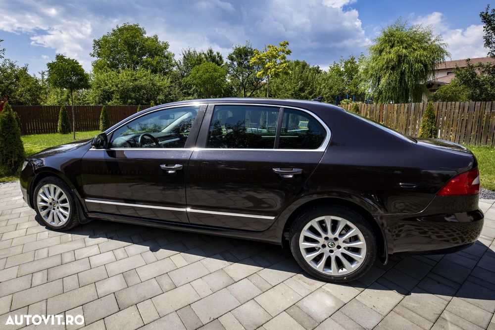 Skoda Superb 2.0 TDI Comfort - 12