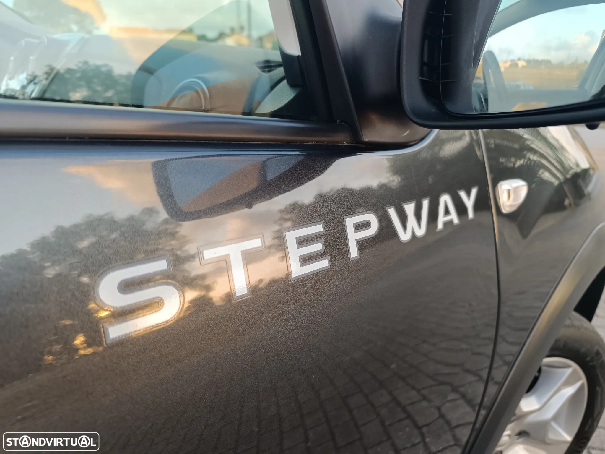 Dacia Logan MCV 0.9 TCe Stepway - 28