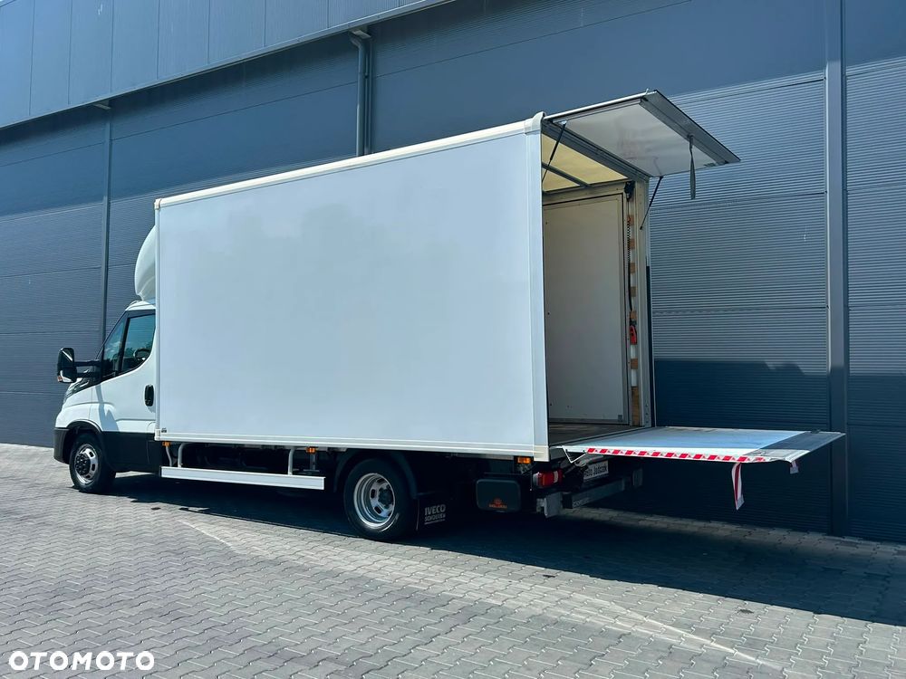 Iveco Daily 40C18 35C18 3.0 HPI Hi-Matic Kontener 8 palet + winda 1000kg + drzwi boczne **Kamera**Klima**LED**Super stan**2023R** - 7