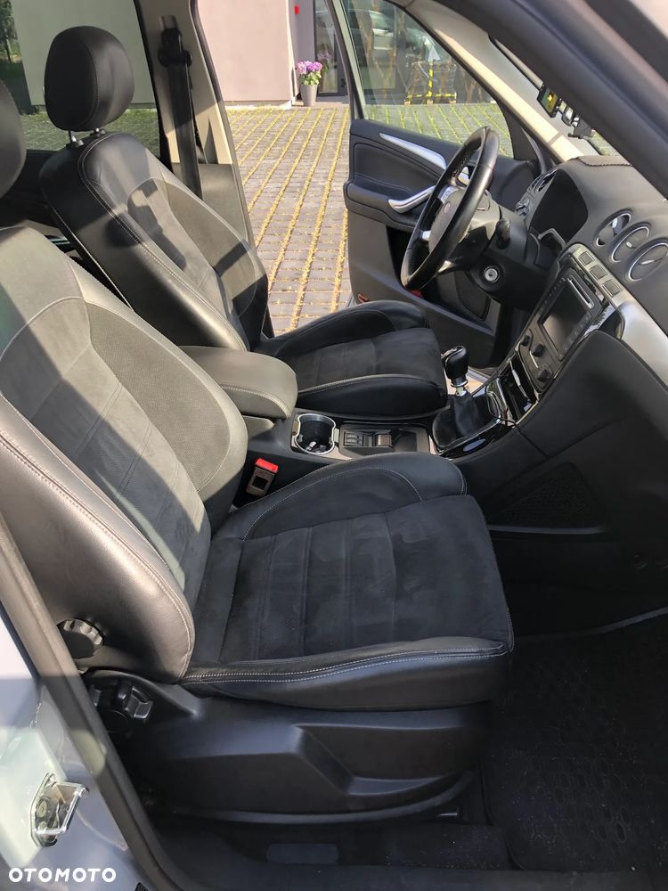 Ford S-Max 2.0 TDCi DPF Titanium - 4