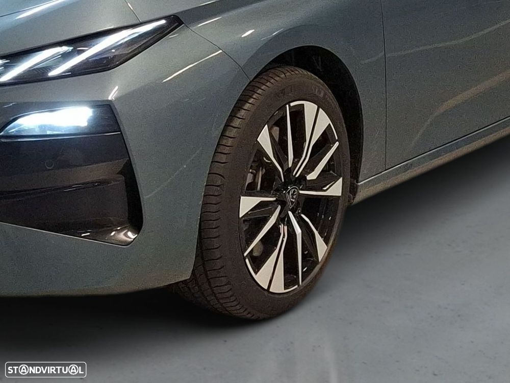 Peugeot 308 SW 1.6 Hybrid Allure e-DCS7 — photo 4