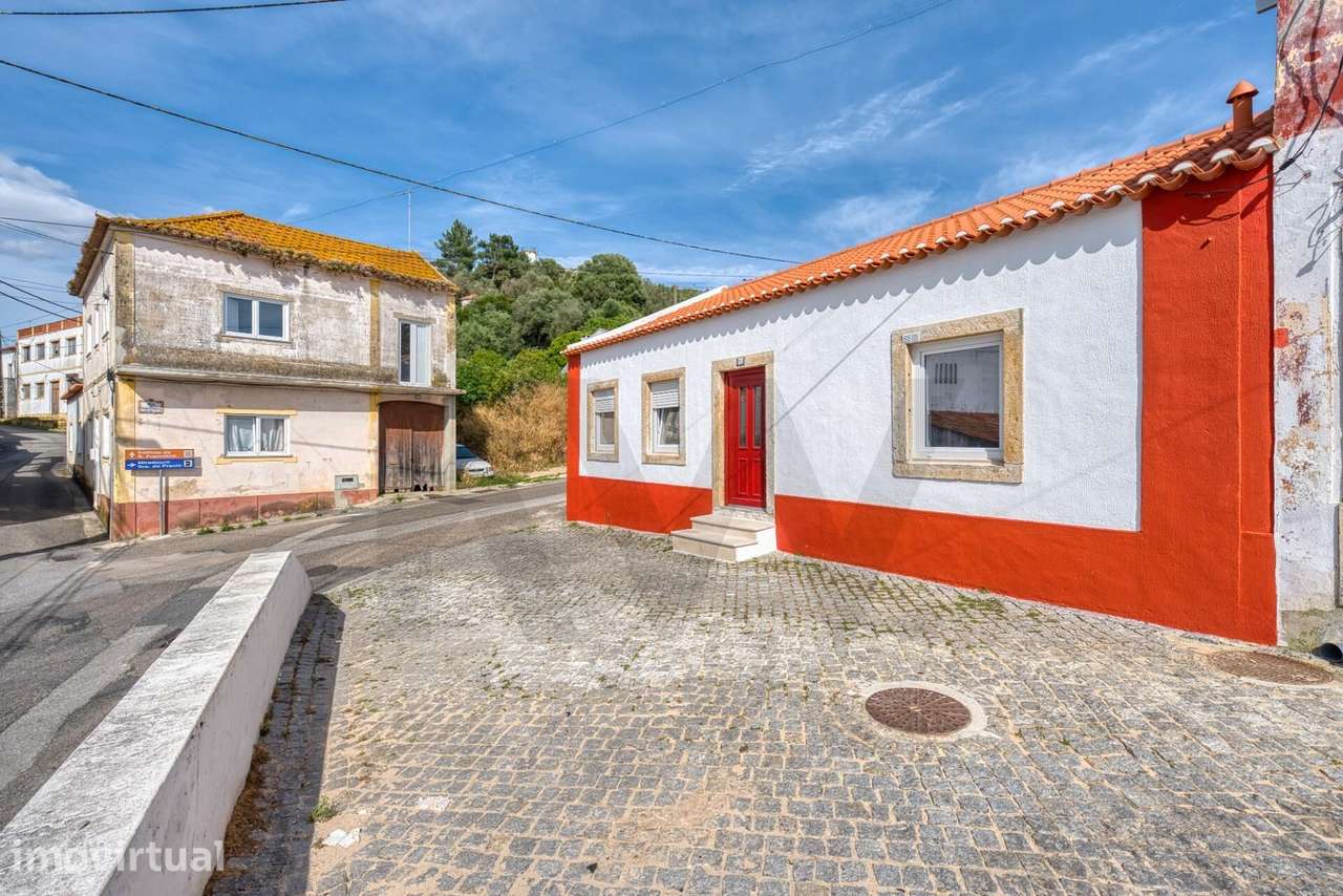 Moradia T3, com jardim,  no centro da Chamusca - Grande imagem: 4/39