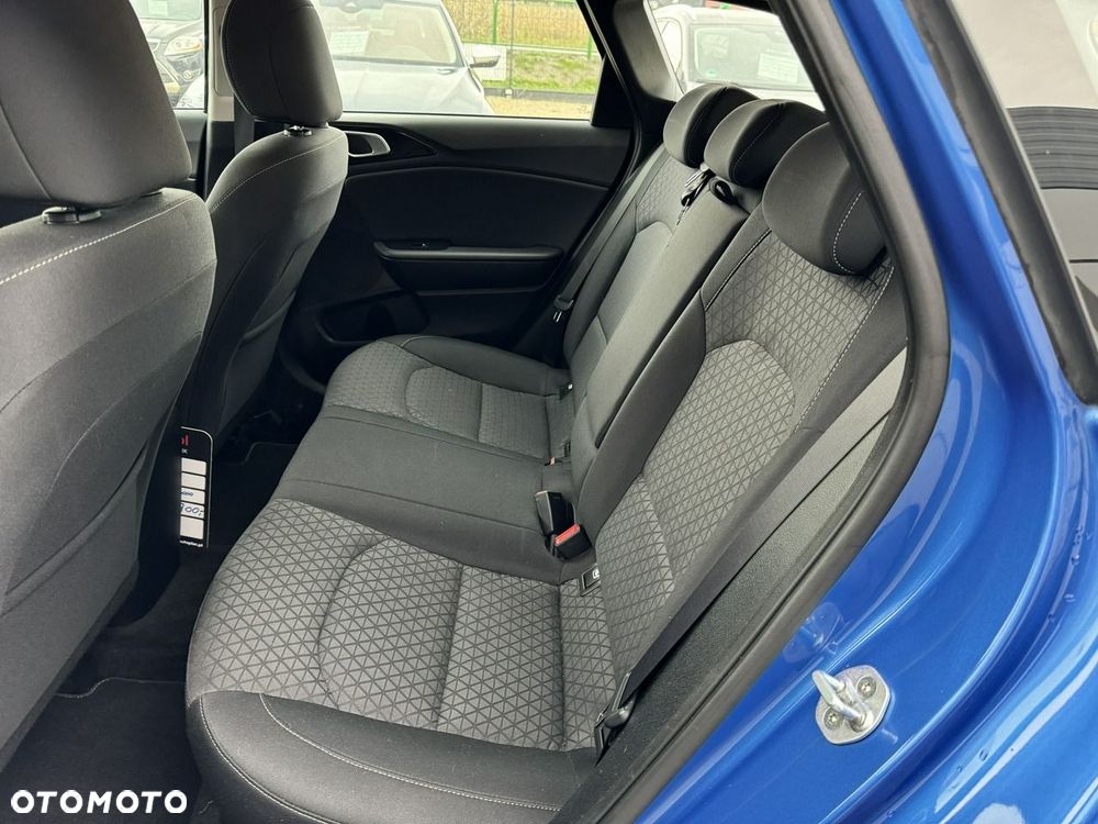 Kia Ceed - 21