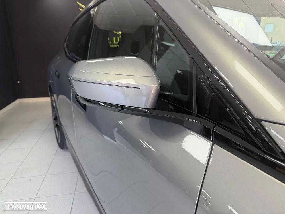 BMW iX xDrive 40 Pack Desportivo - 9