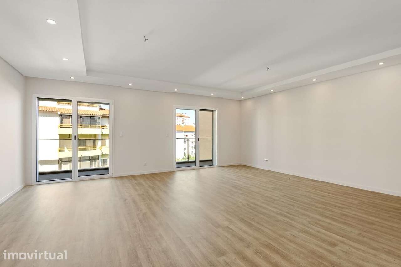 Apartamento T2 com estacionamento, Parede, Cascais - Grande imagem: 2/26