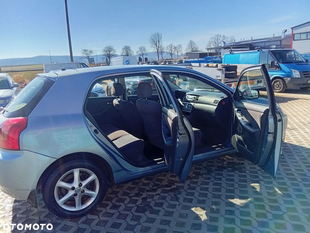 Toyota Corolla 2.0 D-4D Sol - 4