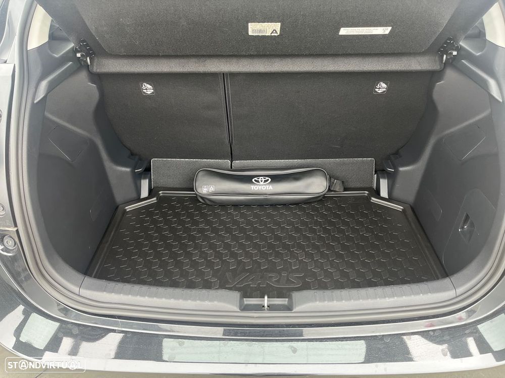 Toyota Yaris - 11