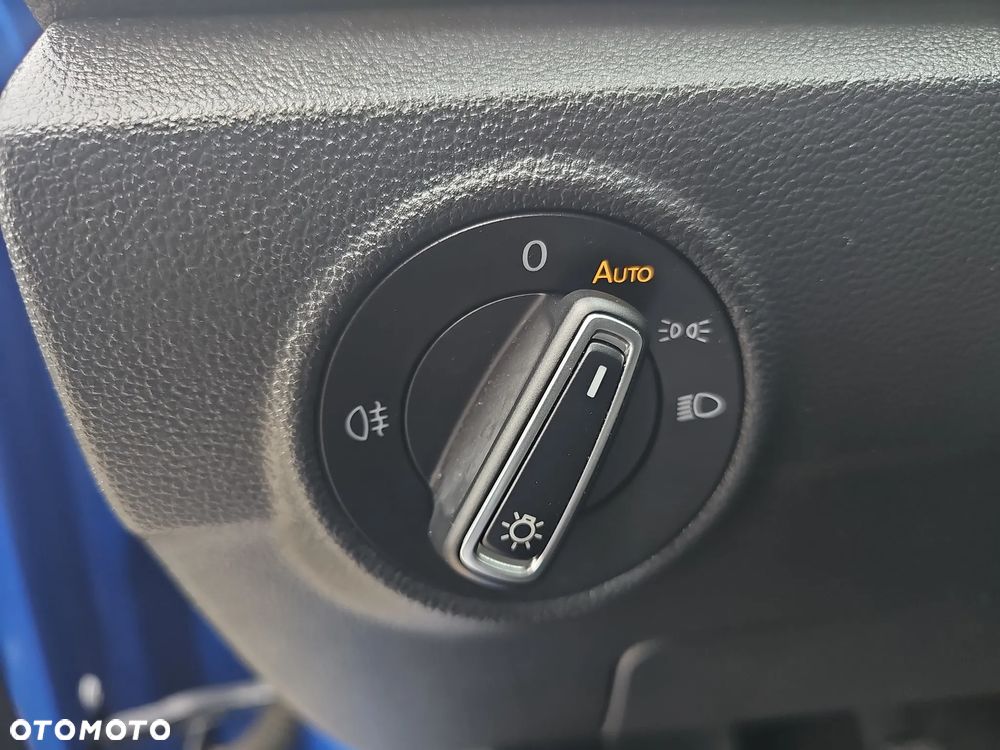 Volkswagen T-Roc 1.0 TSI Advance - 26