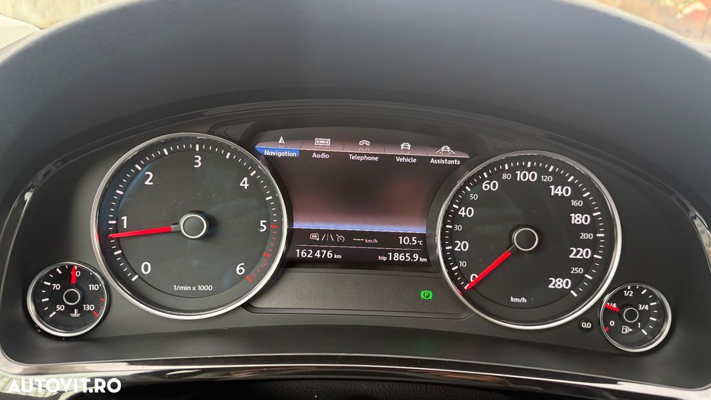 Volkswagen Touareg 3.0 V6 TDI SCR Blue Motion DPF Automatik Executive Edition - 28