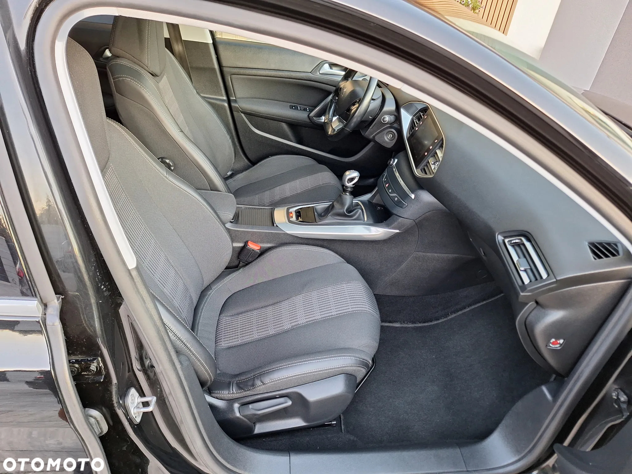 Peugeot 308 SW 1.6 BlueHDi Allure S&S - 8