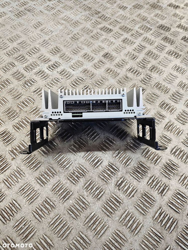 hyundai ix35 - wzmacniacz radia nawigacji 963702y000 - 6