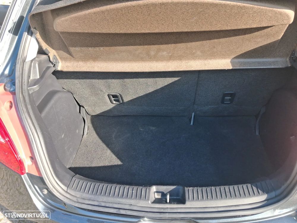 Mazda 2 1.3 MZR Sport - 12