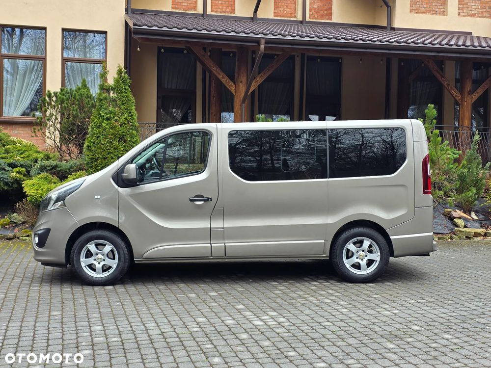Opel Vivaro - 8