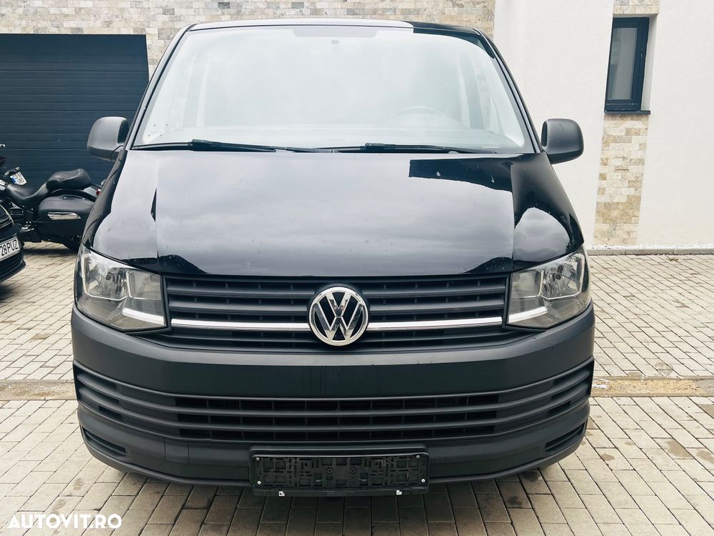 Volkswagen Transporter - 1