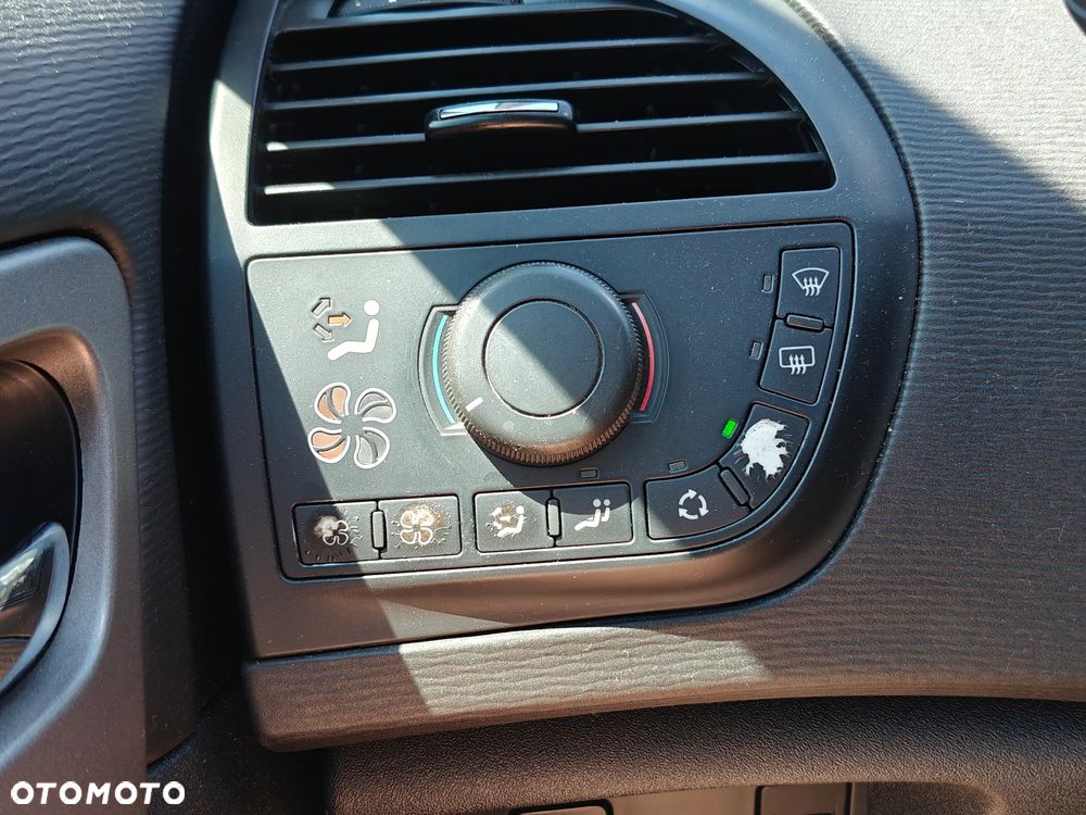 Citroën C4 Picasso VTi 120 Intensive - 24