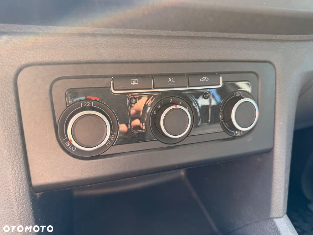 Volkswagen Amarok 2.0 BiTDI - 23