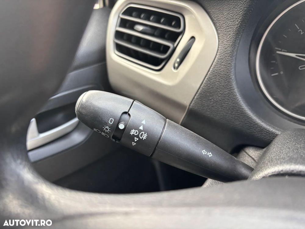 Citroën C-Elysée 1.5 BlueHDi 100 S&S BVM6 Feel - 12