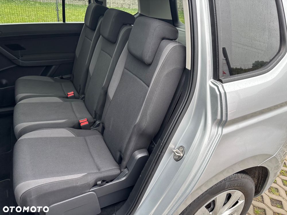 Volkswagen Touran 1.5 TSI EVO Comfortline - 23