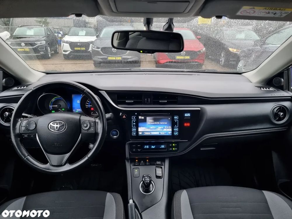 Toyota Auris Hybrid 135 Comfort - 13