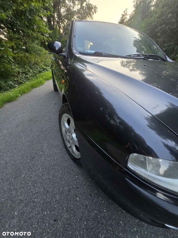 Alfa Romeo 147 - 2