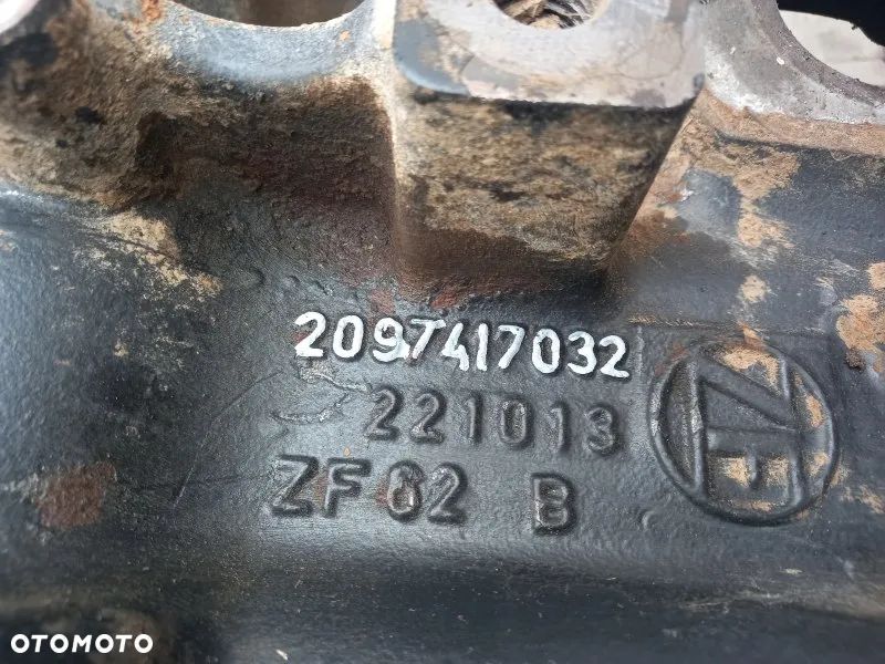 Obudowa tylnego mostu Deutz Fahr Agrotron 7250 TTV - 2