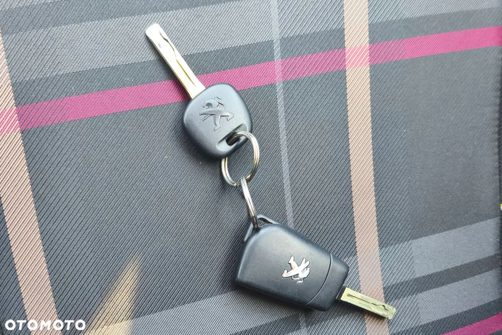 Peugeot 108 VTI 68 Style - 32