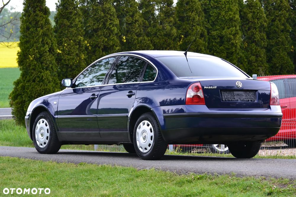 Volkswagen Passat 1.6 Exclusive - 13