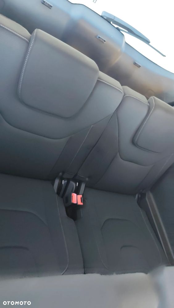 Ford S-Max 2.0 TDCi DPF Champions Edition - 14