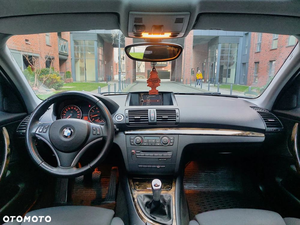 BMW Seria 1 116i Edition Sport - 16