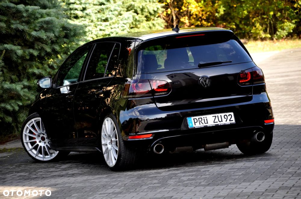 Volkswagen Golf 2.0 GTI DSG - 19