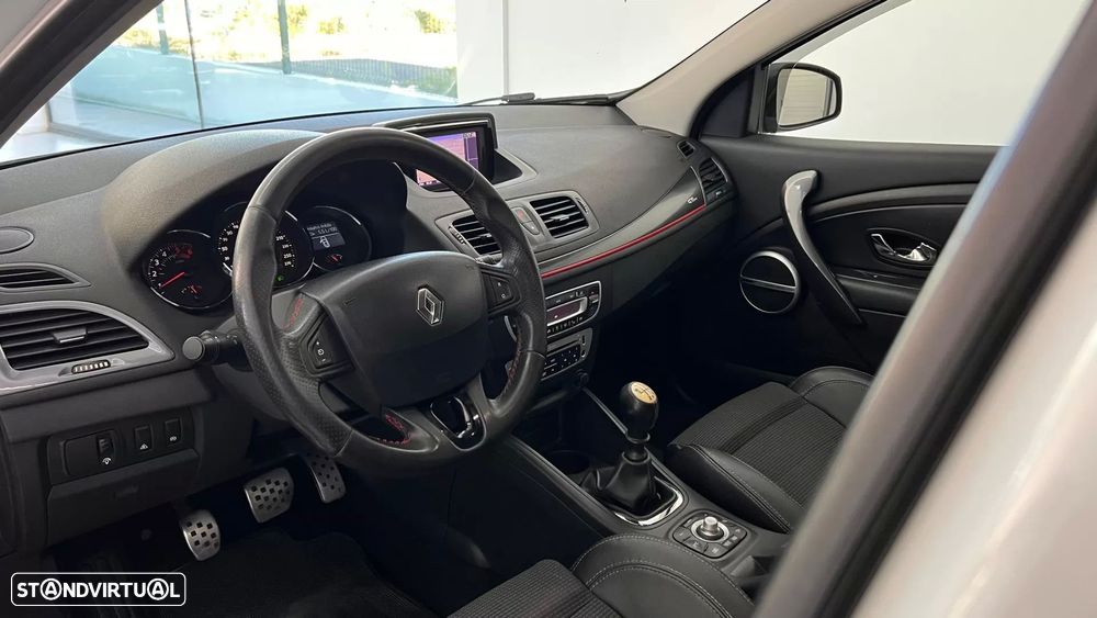Renault Mégane Sport Tourer 1.5 dCi GT Line - 11