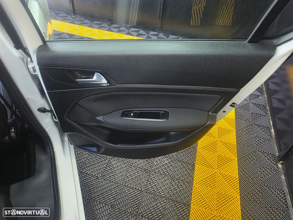 Peugeot 308 1.5 BlueHDi Business Line - 24
