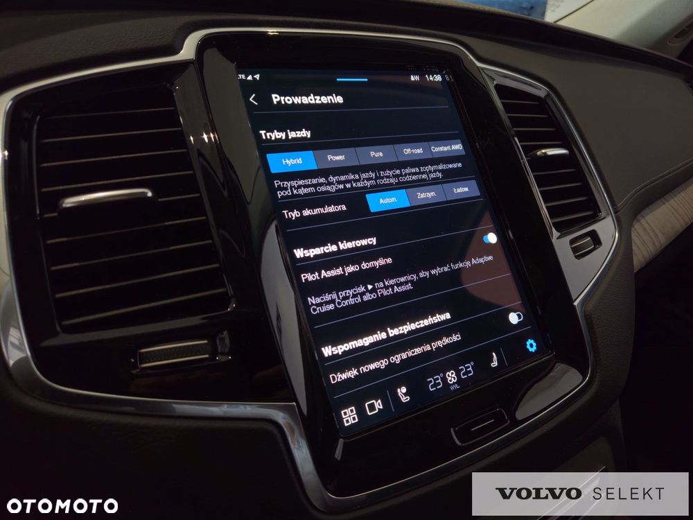 Volvo XC 90 - 26