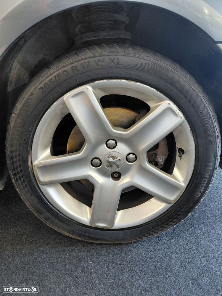Peugeot 307 SW 2.0 HDi 136 Sport - 18