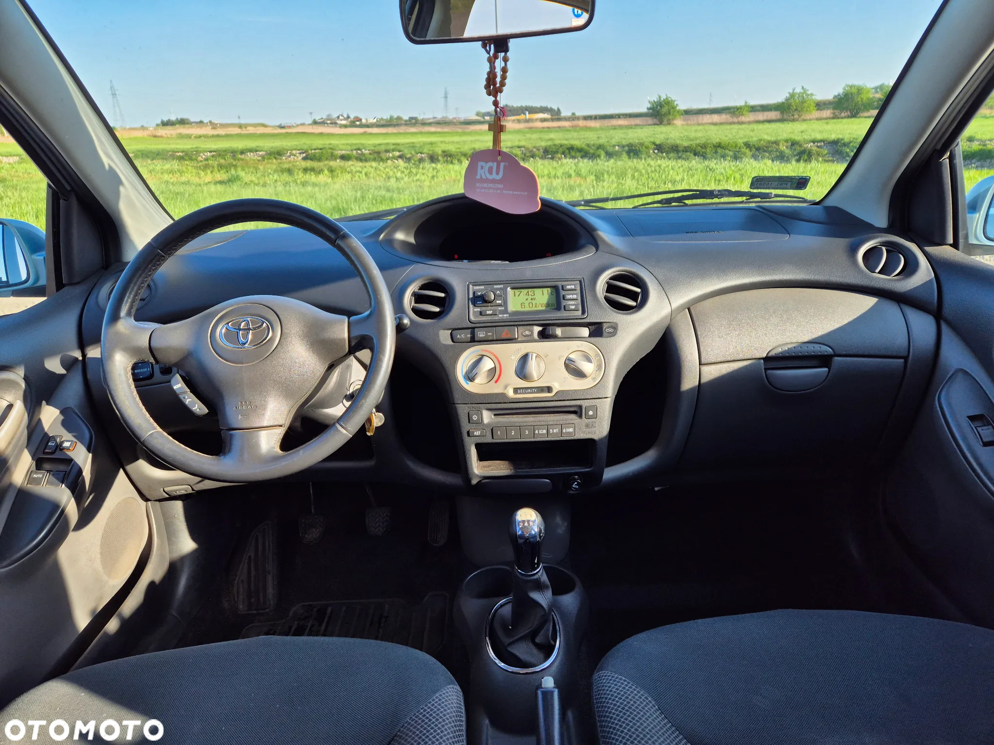 Toyota Yaris 1.3 Sol - 16